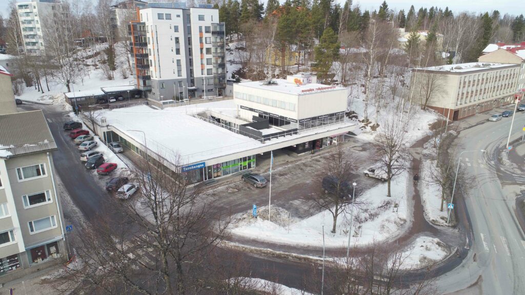 Oblique aerial view of Hämeenkatu 48-50 in spring and winter