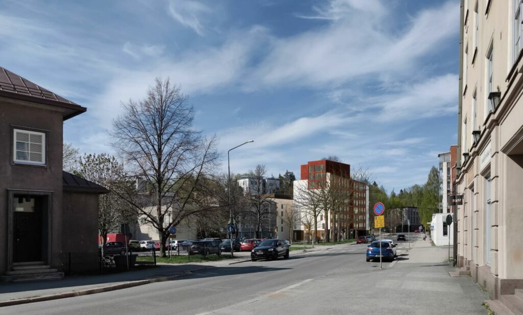 Observation photo: view from Valtakatu to the north. The planned buildings are partially behind the Kolmiopuisto park even during the leafless time of year.