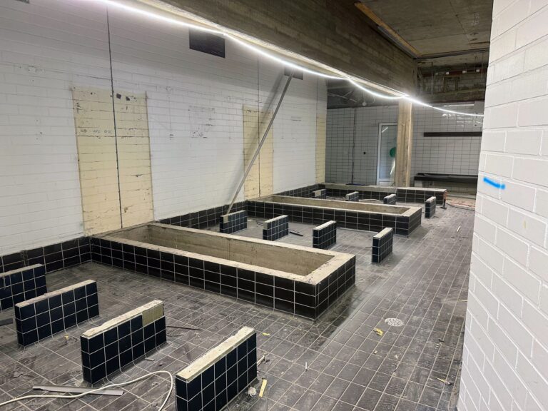 In the picture, the locker rooms of the Riihimäki swimming hall, from which the lockers have been dismantled.