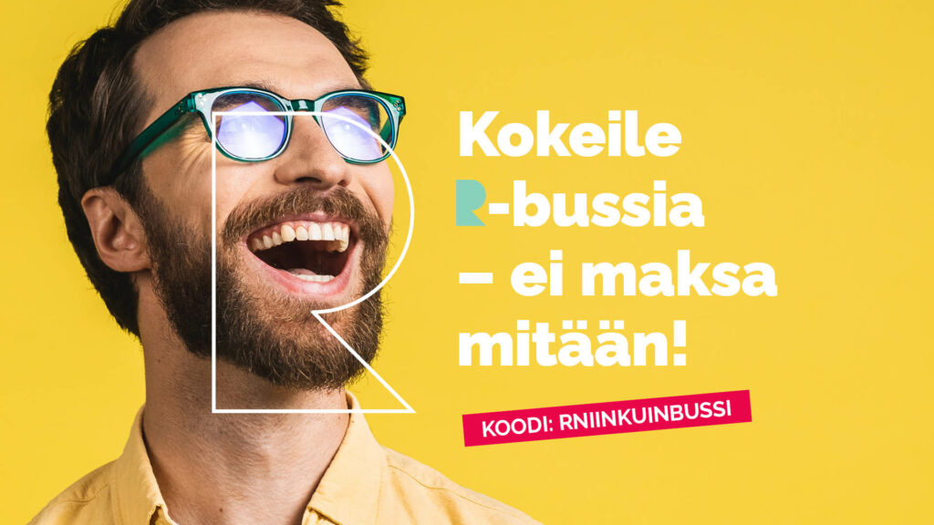 Keltaisella pohjalla aurinkolasit päässään hymyilevä henkilö sekä teksti "Kokeile R-bussia - ei maksa mitään! Koodi: rniinkuinbussi"