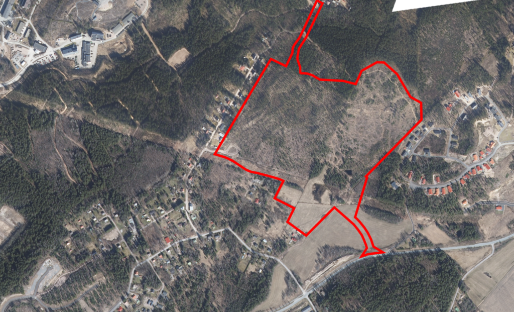 Preliminary delineation of the planning area in the ortho-aerial photo taken in spring 2020.