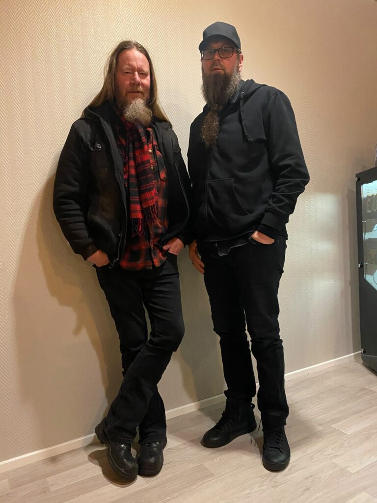 Kuvassa Jouni Hynynen ja Aaltonen.